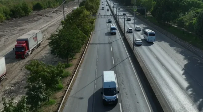 Başiskele Kavşağı Projesi Kapsamında Ağır Vasıta Yasağı ve Ücretsiz Park Alanı Uygulaması