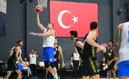 Çayırova Kapalı Spor Salonu’nda Başarılı Bir Gün: Çayırova Belediyesi, Roberto Gallinat’la Zafere Ulaştı