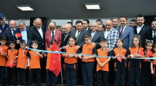 Kayseri Kocasinan’da Altun Ailesi’nin Okulu İle Yeni Eğitim Yılı Coşkusu