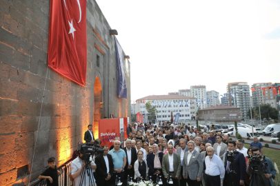 Köşk Medrese'de Kumaştan Hikayeler: Tarihi Yapıda Restorasyon ve Sergi