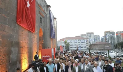 Köşk Medrese’de Kumaştan Hikayeler: Tarihi Yapıda Restorasyon ve Sergi